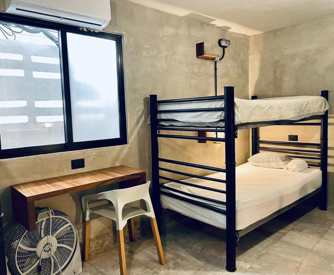 Dortoir Mixte de 8 Lits